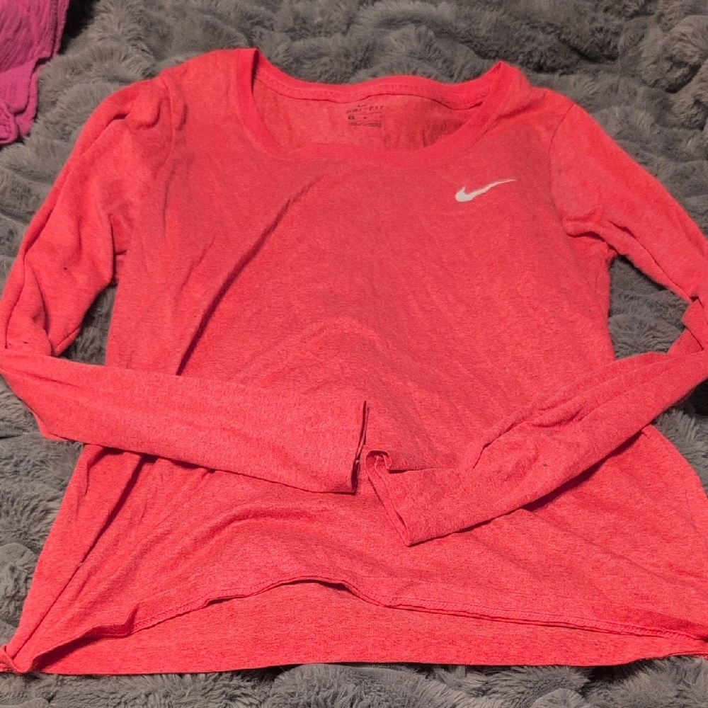 Nike Women's Red Long Sleeve Shirt EUC